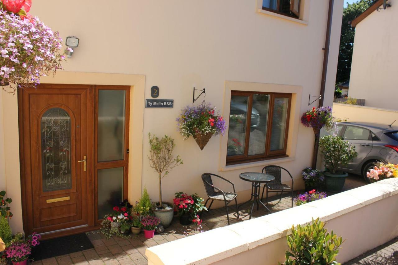 Ty Melin Bed & Breakfast Pembroke Dock Eksteriør bilde