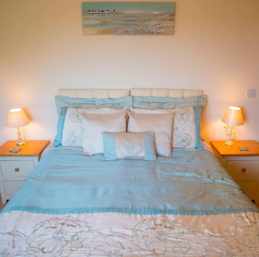Ty Melin Bed & Breakfast Pembroke Dock Eksteriør bilde