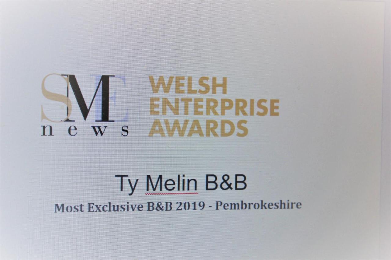 Ty Melin Bed & Breakfast Pembroke Dock Eksteriør bilde